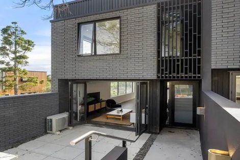 Photo of property in 3/30 Dudley Road, Mission Bay, Auckland, 1071