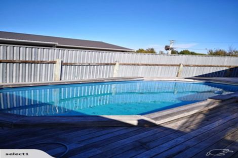 Photo of property in 1118 Fergusson Drive, Clouston Park, Upper Hutt, 5018