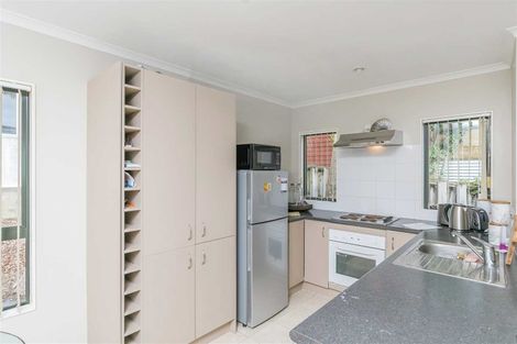 Photo of property in 189 Waimumu Road, Massey, Auckland, 0614