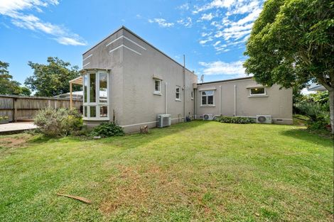 Photo of property in 180 Brooklands Road, Vogeltown, New Plymouth, 4310