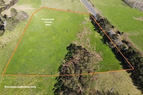 Photo of property in 3060 Kaipara Coast Highway, Glorit, 0984