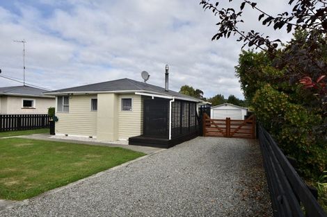 Photo of property in 65 Victoria Street, Carterton, 5713