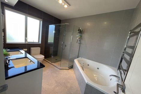 Photo of property in 22 Marwan Crescent, The Gardens, Auckland, 2105