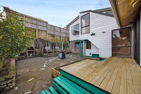 Photo of property in 13f Wallace Place, Westown, New Plymouth, 4310