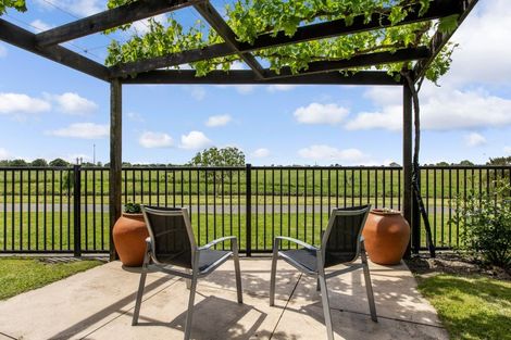 Photo of property in 48 Merlot Drive, Greenmeadows, Napier, 4112