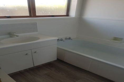 Photo of property in 1/72a Victoria Road, Papatoetoe, Auckland, 2025