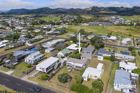 Photo of property in 70 Dillon Street, Waihi Beach, 3611