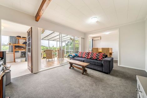 Photo of property in 489 Stokes Valley Road, Stokes Valley, Lower Hutt, 5019