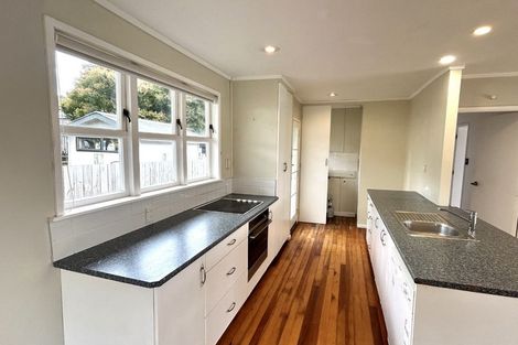 Photo of property in 4 Utauta Street, Waikanae, 5036
