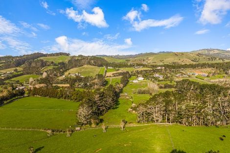 Photo of property in 276 Taiapa Road, Muriwai, 0881
