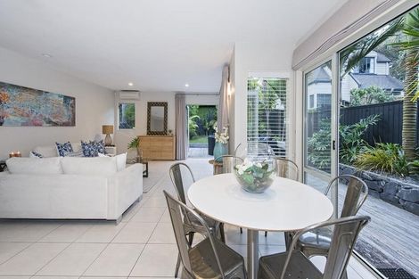 Photo of property in 2/26 Comins Crescent, Mission Bay, Auckland, 1071