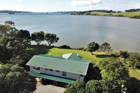 Photo of property in 8 Paretu Drive, Kerikeri, 0294