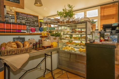 Photo of property in 895 State Highway 25, Whenuakite, Whitianga, 3591