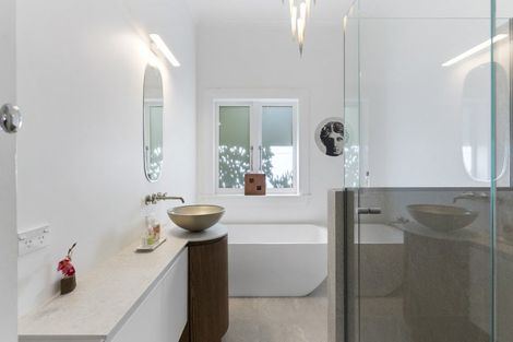 Photo of property in 18 Hamana Street, Narrow Neck, Auckland, 0622