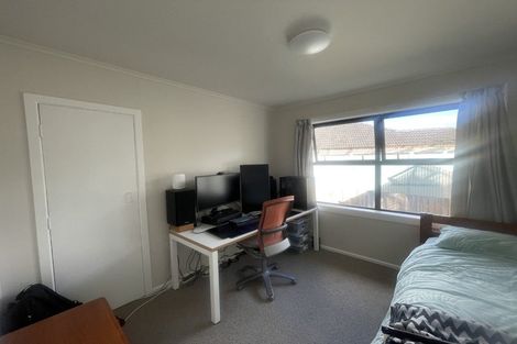 Photo of property in 17 Kelkirk Street, Kelston, Auckland, 0602