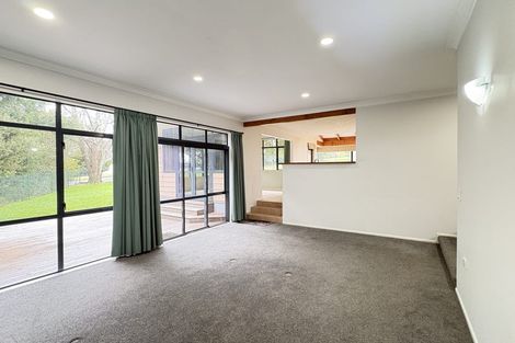 Photo of property in 30 Royal View Road, Te Atatu South, Auckland, 0610