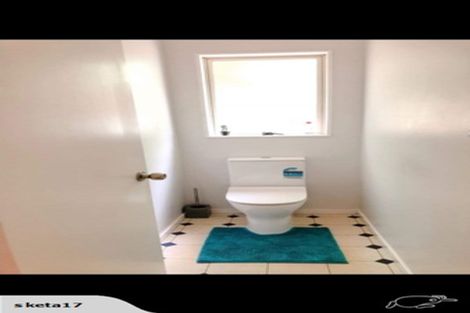 Photo of property in 2/8 Tulsa Grove, Totara Park, Upper Hutt, 5018