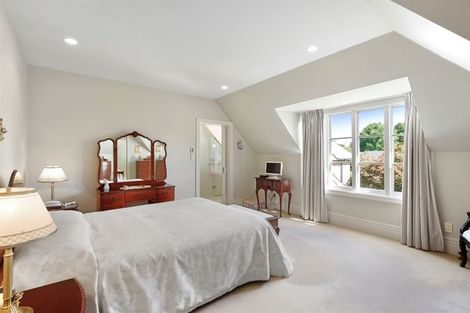 Photo of property in 12 Makora Street, Fendalton, Christchurch, 8041