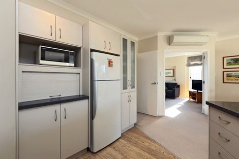 Photo of property in 10 Waimea Way, Poraiti, Napier, 4112