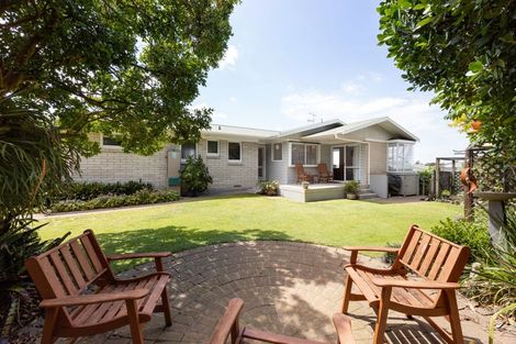 Photo of property in 69 Poaka Avenue, Dinsdale, Hamilton, 3204