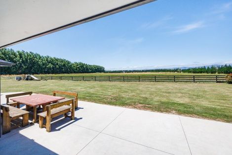 Photo of property in 269 Hoihere Road, Tiakitahuna, Palmerston North, 4477