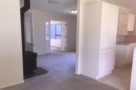 Photo of property in 39 Waimoko Glen, Swanson, Auckland, 0612