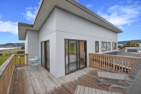 Photo of property in 9 Okahau Terrace, Warrington, 9471