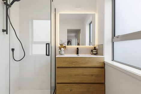 Photo of property in 6/13 Kaihu Street, Northcote, Auckland, 0627