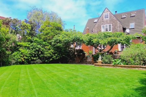 Photo of property in 10 Mersey Street, Island Bay, Wellington, 6023