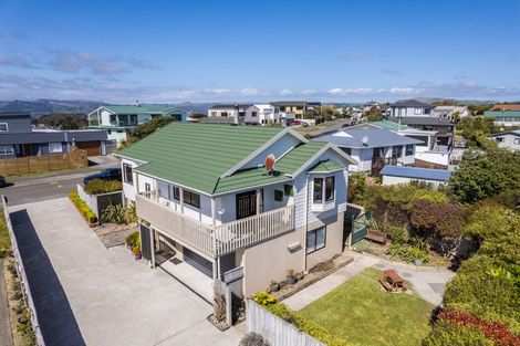 Photo of property in 35 Doncaster Terrace, Ascot Park, Porirua, 5024