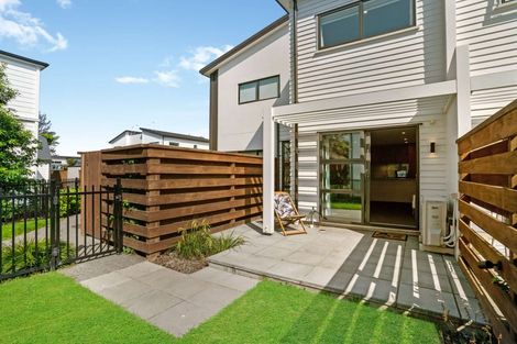 Photo of property in 8/69 Suva Street, Upper Riccarton, Christchurch, 8041