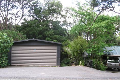 Photo of property in 25 Wood Bay Road, Titirangi, Auckland, 0604