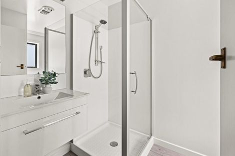 Photo of property in 9 Busby Hill, Havelock North, 4130