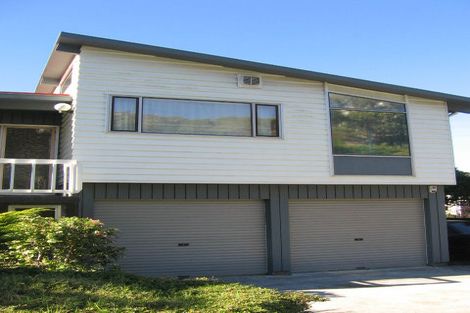 Photo of property in 8 John Sims Drive, Broadmeadows, Wellington, 6035