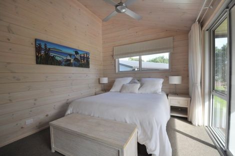 Photo of property in 12 Glen Neaves, Pauanui, Hikuai, 3579