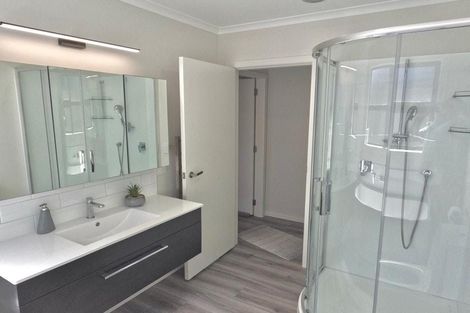 Photo of property in 14 Torea Place, Kenepuru, Porirua, 5022