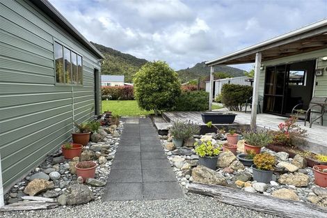 Photo of property in 14 Baillie Place, Cobden, Greymouth, 7802