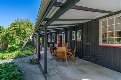 Photo of property in 5849 Christchurch Akaroa Road, Duvauchelle, Akaroa, 7582