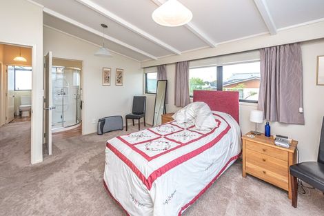 Photo of property in 30 Karamu Street, Tawhero, Whanganui, 4501