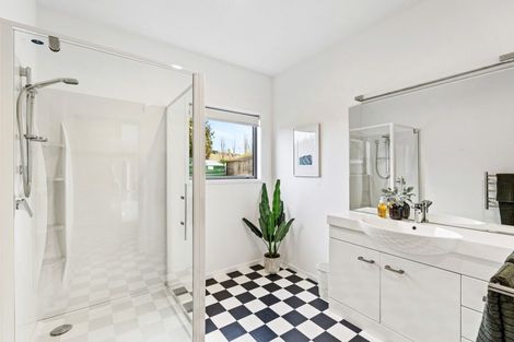 Photo of property in 37 Lopdell Lane, Eskdale, Napier, 4182