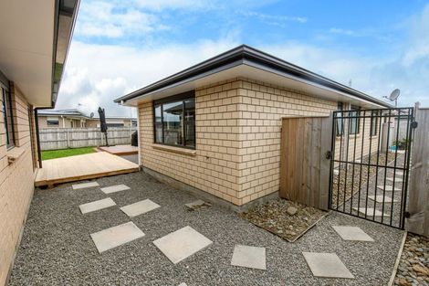 Photo of property in 21 Story Street, Foxton Beach, Foxton, 4815