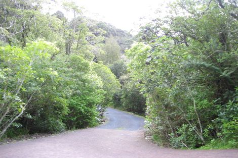 Photo of property in 8 Cascade Avenue, Waiatarua, Auckland, 0604