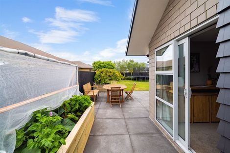 Photo of property in 64 Metehau Street, Marshland, Christchurch, 8083
