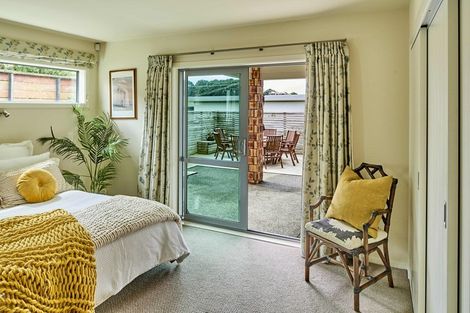 Photo of property in 4 Sunflower Close, Camborne, Porirua, 5026