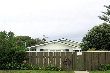 Photo of property in 158 Manly Street, Paraparaumu Beach, Paraparaumu, 5032