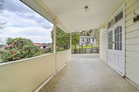 Photo of property in 627 Taupo Road, Eskdale, Napier, 4182