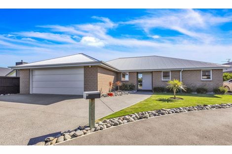 Photo of property in 25 Lancewood Way, Rangiora, 7400