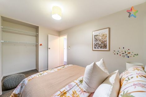 Photo of property in 28 Hollies Crescent, Johnsonville, Wellington, 6037