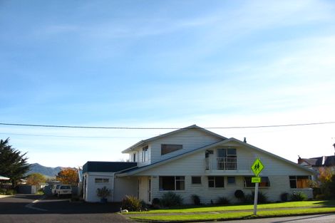 Photo of property in 33 Railway Esplanade, East Gore, Gore, 9710