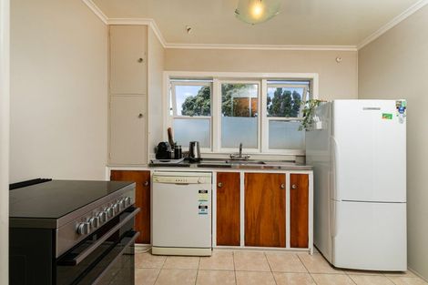 Photo of property in 13b Humphrey Kemp Avenue, Henderson, Auckland, 0612